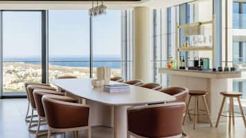 Suite (Ultimate ME + Penthouse) | Premium bedding, desk, laptop workspace, free WiFi