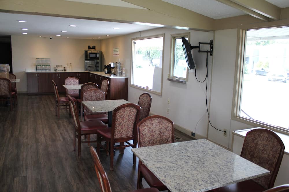 Executive Inn & Suites