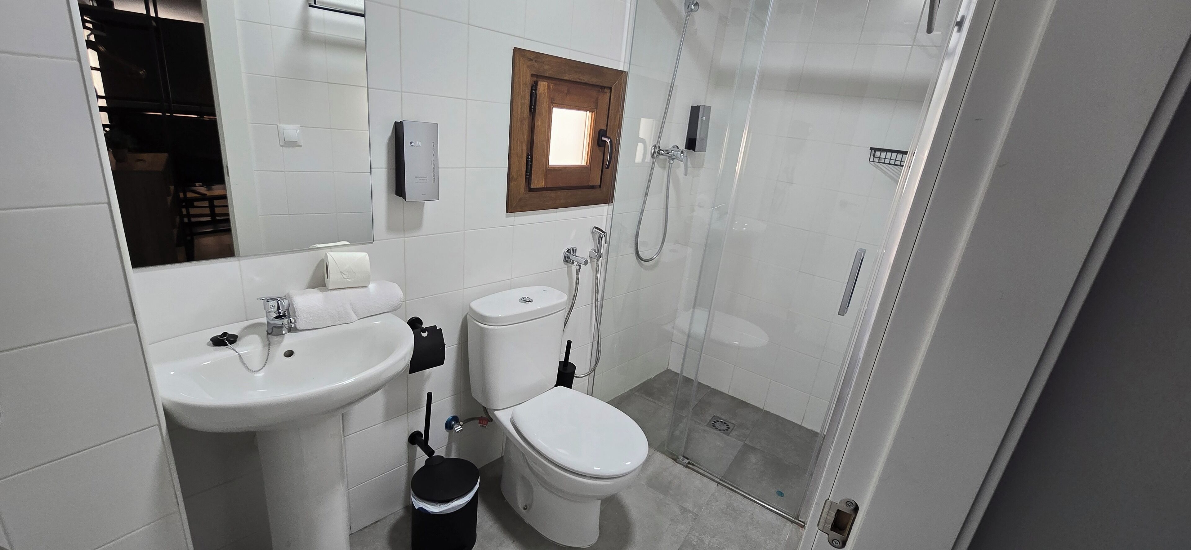 Duplex, 1 Queen Bed with Sofa bed | Bathroom | Shower, hair dryer, towels, soap