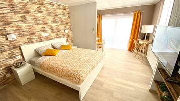 1 bedroom, WiFi, bed sheets