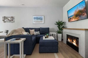 TV connectée, cheminée, baby-foot