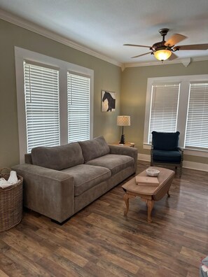 Uklassifisert bilde, 3 av 28, knapp