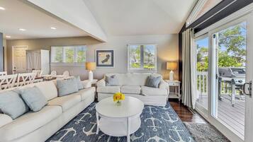 智能電視、書籍