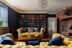TV, fireplace, offices