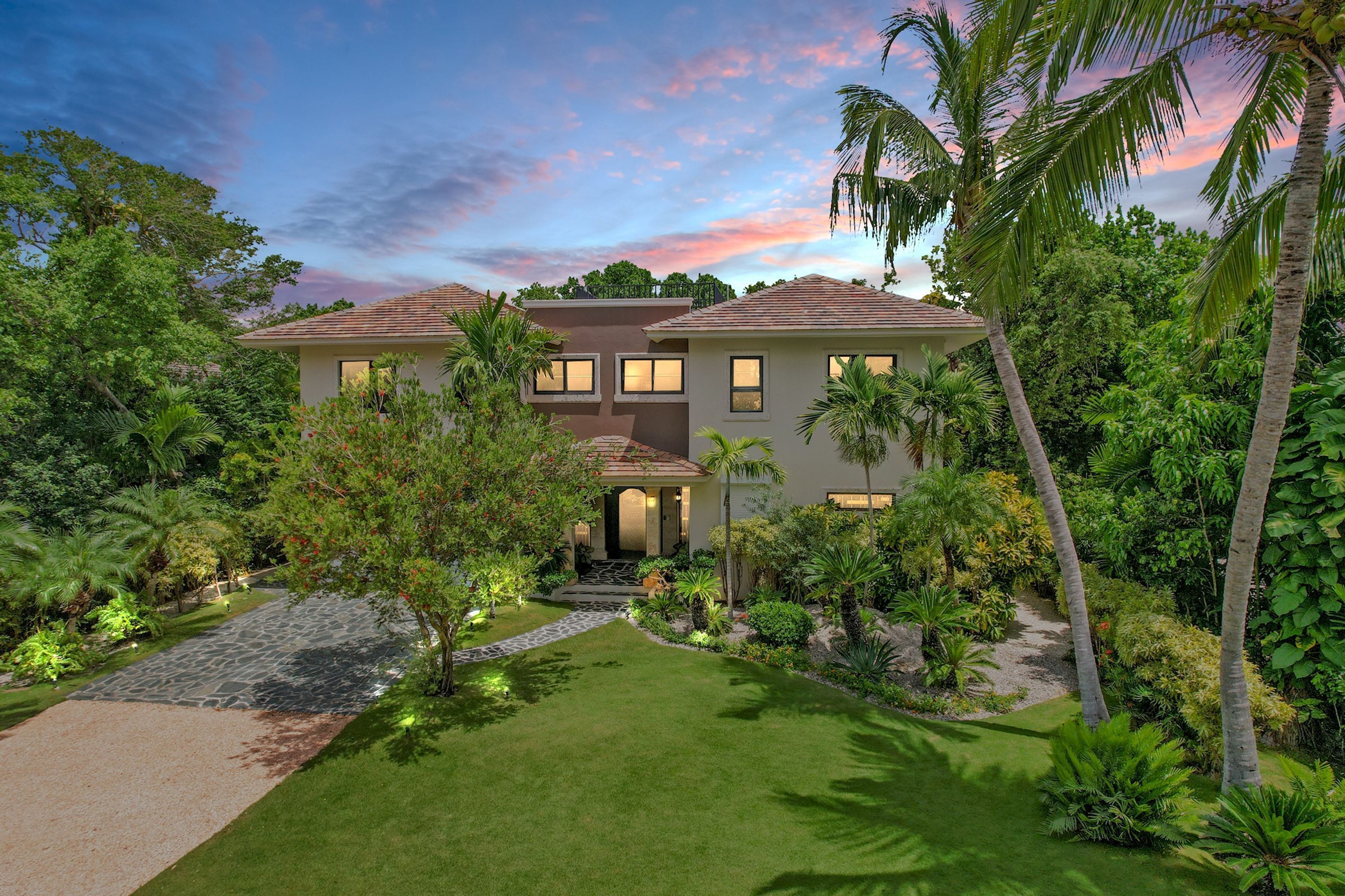 Photo - Beautiful Villa Tortuga at Puntacana Resort Club Pool Garden Golf Cart Maid