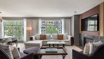 Télévision, cheminée