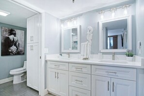 淋浴設備、風筒、提供毛巾、廁紙