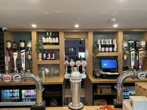 酒吧(店内)