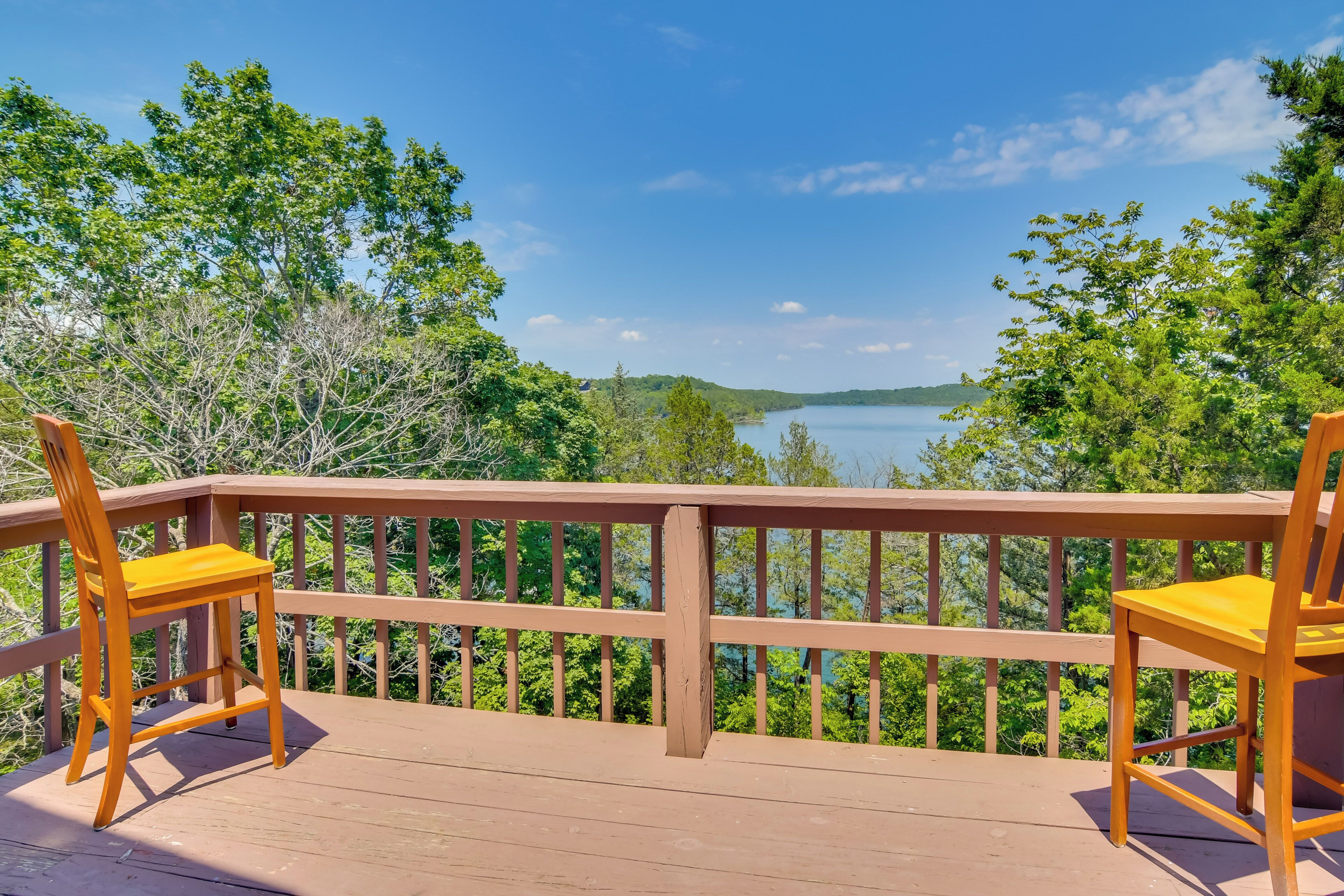 Lakefront Eagle Rock Home w/ Fire Pit + Porch!