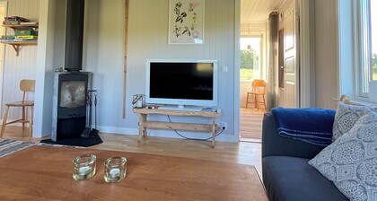 2-bedroom house 100 meter from lake västra silen.