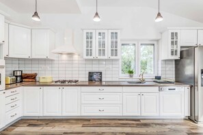 Fridge, microwave, oven, dishwasher - Villa Serene Memories (Glavina Gornja)