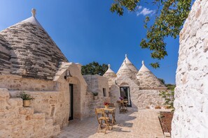 Outdoor dining - Trullo Il Nuciareddo - Le Case di Valentina (Ostuni)