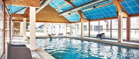 Piscine extérieure, piscine chauffée