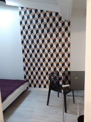 Room - Apartment in the heart of historic La Rochelle, quiet and very bright (La Rochelle)