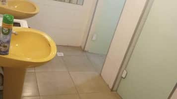 Dortoir Partagé Confort | Salle de bain