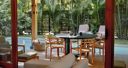 Chic surf and yoga villa 2-minute walk to beach
