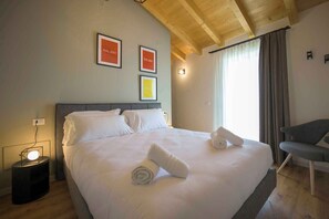 Room - Holiday apartment with balcony, air conditioning and internet (Manerba del Garda)