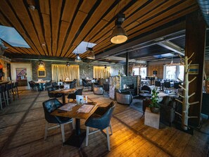 Dining - Modern Chalet With Terrace Near Rockanje (Hellevoetsluis)