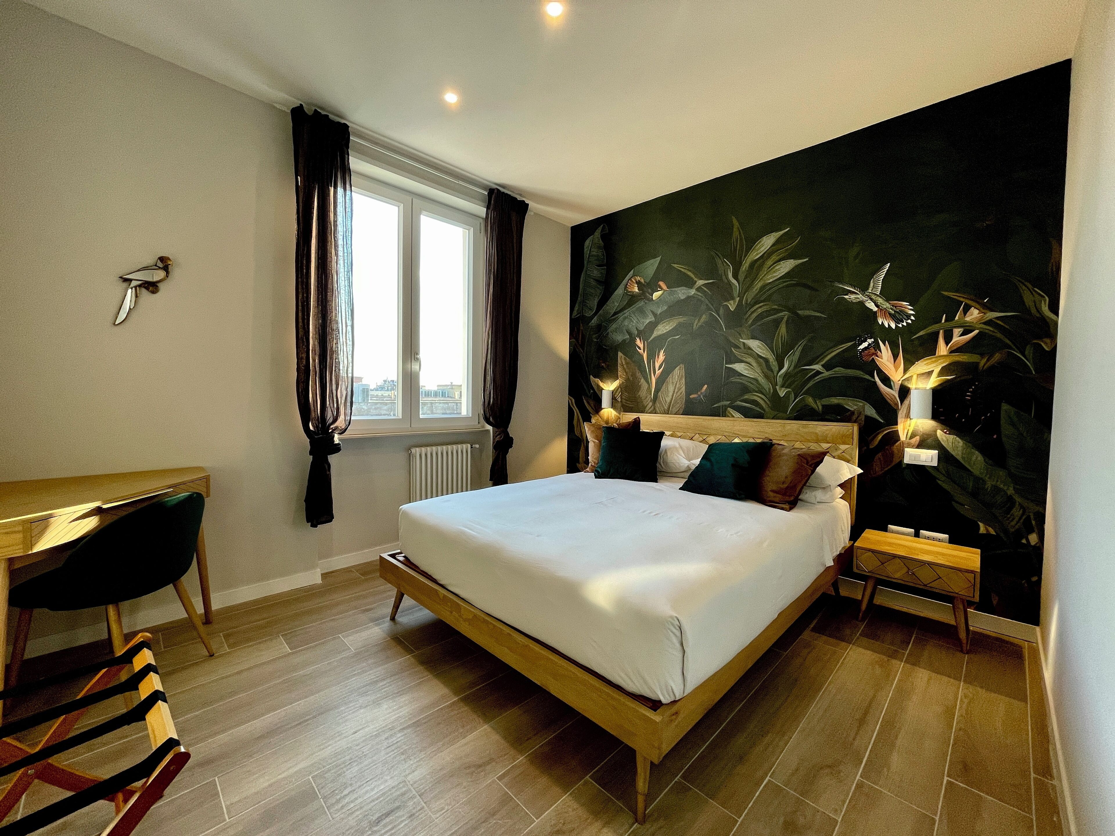 4 chambres, coffres-forts dans les chambres, bureau