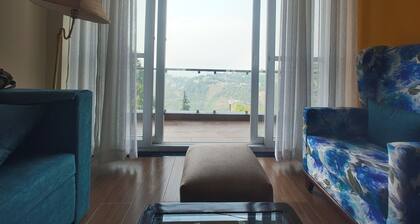 ROVERS SUITES - 2 BHK Entire Luxury Apartment