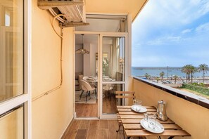 Outdoor dining - Cozy Apart. In Fuengirola with Beach Views (Fuengirola)