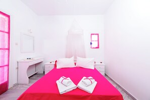 1 bedroom, free WiFi, bed sheets