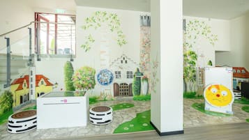 Children’s play area – indoor