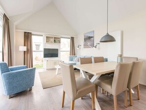 Bungalow | Living room - Modern Chalet Near the Coast (Hollum)