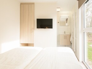 Bungalow | 3 Schlafzimmer, individuell eingerichtet, Bettwäsche