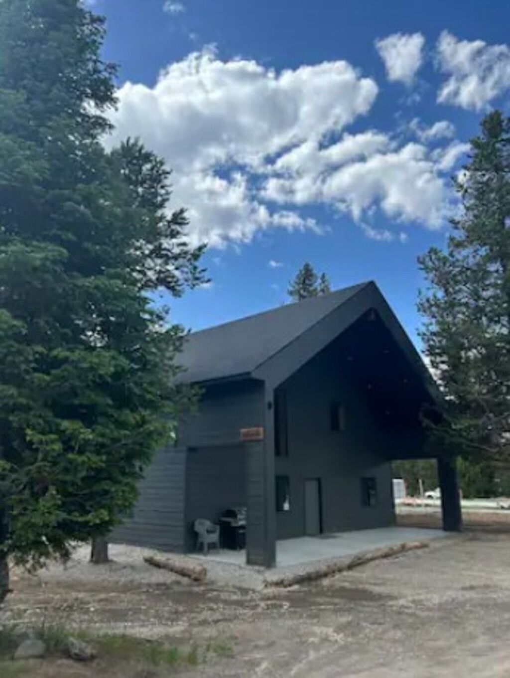 30 min. to Yellowstone, Located in Mack's Inn, Island Park - Family Friendly