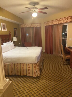 3 bedrooms, in-room safe, iron/ironing board, WiFi