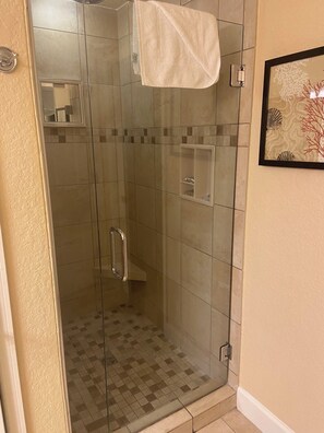 Jetted bath, hair dryer, towels, soap