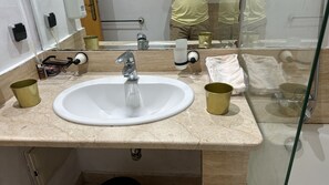 Eco-friendly toiletries, hair dryer, bidet, towels