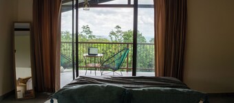 Mountain cabin experience, enjoy unique sunrises