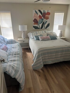 Room - Cozy 3-bedroom house in enjoyable Wichita Falls next to Midwestern State. (Wichita Falls)