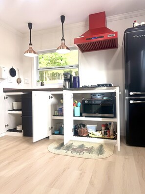 Fridge, microwave, coffee/tea maker, electric kettle