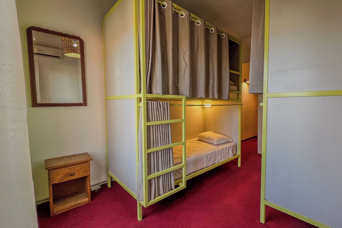 Een kluis op de kamer, gratis wifi, beddengoed
