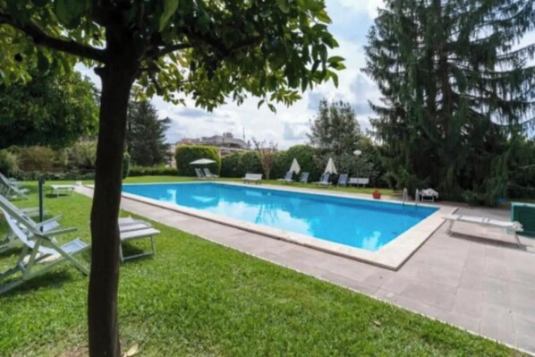 Udendørs pool