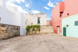 Property grounds - Sannicola Apt - Trilo Standard by BarbarHouse (Sannicola)