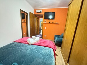 3 dormitorios, tabla de planchar con plancha, wifi y ropa de cama