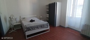 2 Schlafzimmer, Bettwäsche