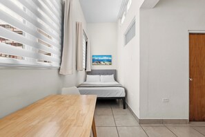 Silitysrauta/-lauta, ilmainen Wi-Fi, vuodevaatteet