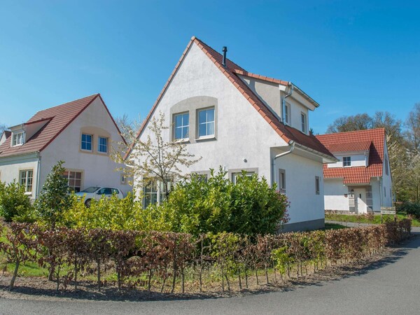 Holiday Home In Bad Bentheim With Garden - Bad Bentheim