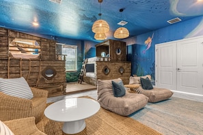 9 bedrooms, iron/ironing board, free WiFi - Upstay24-PPLHomeThemeRoomsPoolSpaCinema (Kissimmee)