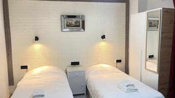 1 habitación y ropa de cama