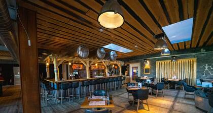 Enticing Chalet Beachside