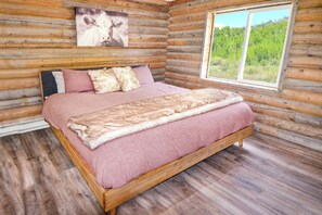 Kabin Mewah, pemandangan gunung | 3 kamar tidur, ruang kerja ramah laptop, dan setrika/meja setrika