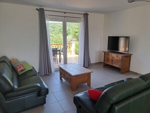 TV - Art 🎲 Choice (Saint-Alexandre)