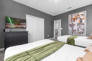 5 Schlafzimmer, Bügeleisen/Bügelbrett, WLAN, Bettwäsche