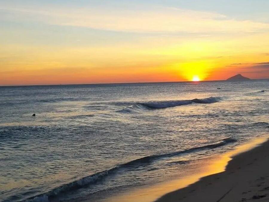 Basic Apartment | Beach | Beach nearby, white sand